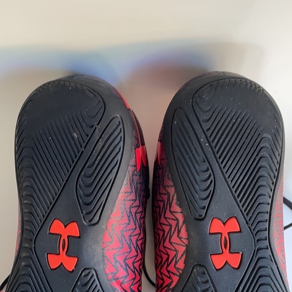 Under Armour Running Shoes Youth - Picture 8 of 13